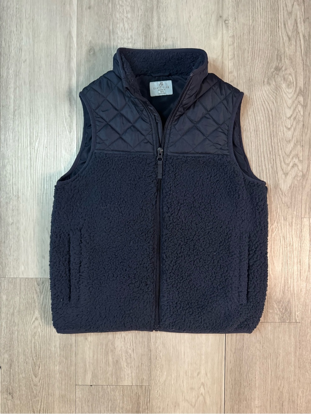 Class Club Modern Fit Boys Navy Blue Quilted Fleece Full Zip Vest Pockets 10/12.